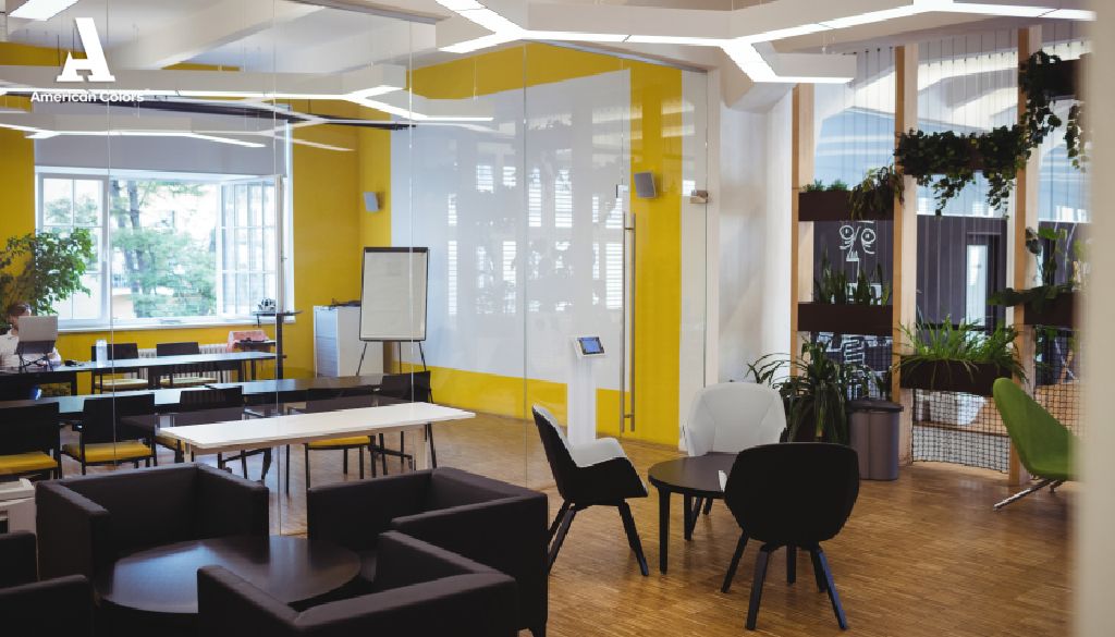 Muestra de combinación de colores para oficina moderna, mostrando la creatividad visual de las áreas de trabajo 