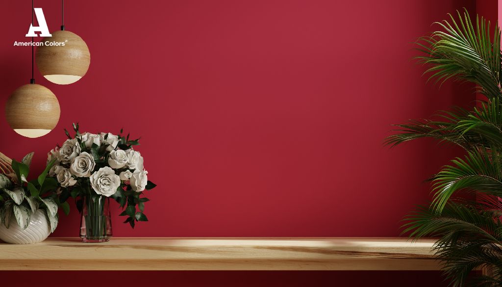 Rojo como parte de la paleta de colores peruanos para interiores, donde se complementa con un estante de madera y otros artículos decorativos 